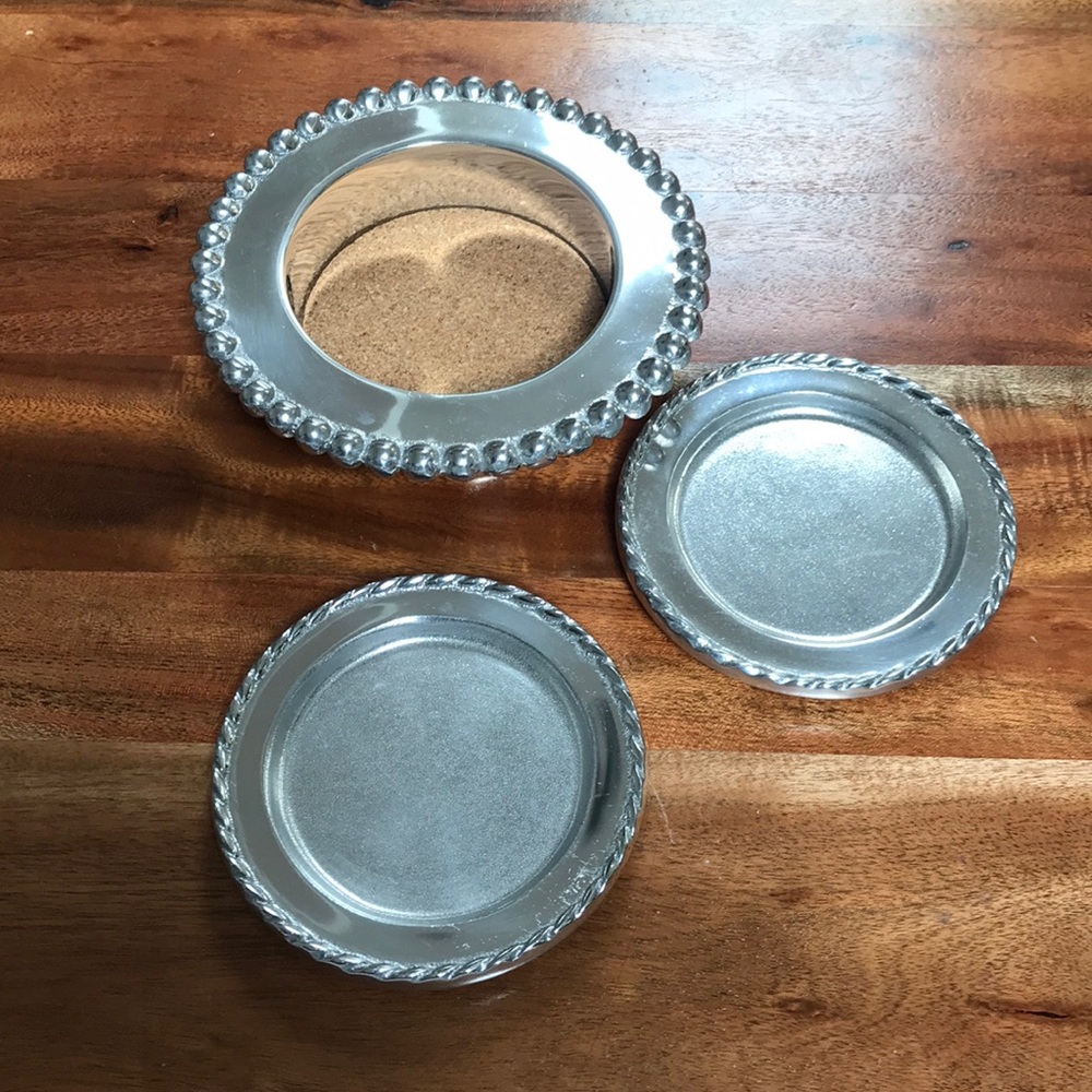 Mariposa Wine Coaster set